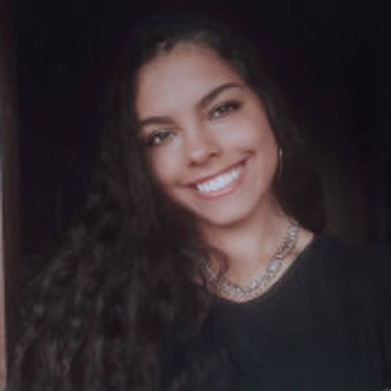 Helen Abreu picture