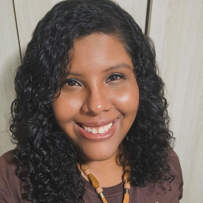 Suelen Mattos picture