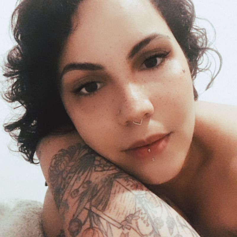 Gabriela Gomes picture
