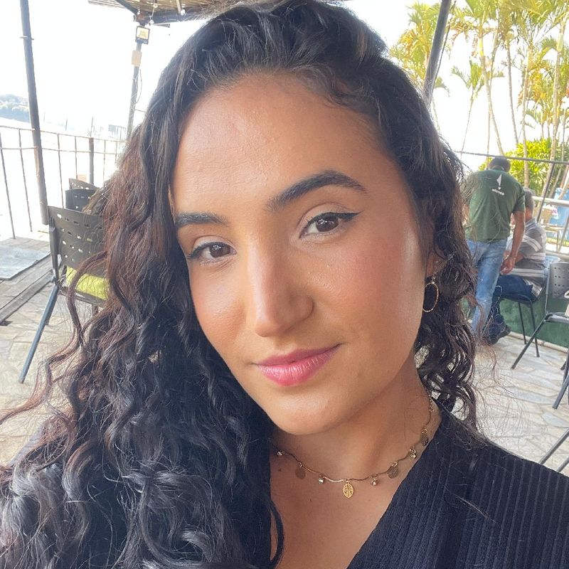 Débora Elis Ferreira picture