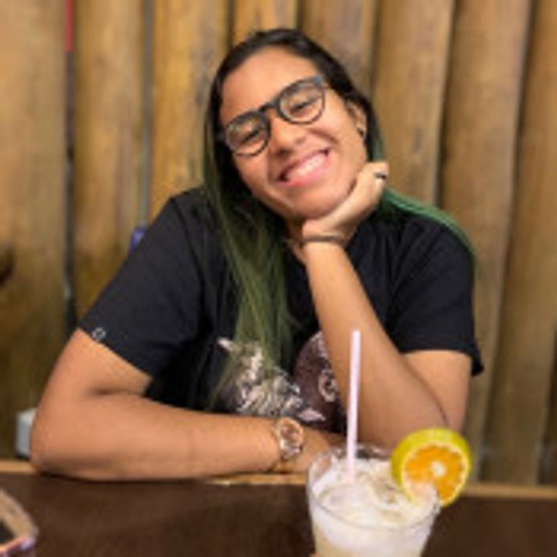 Lavínia Mendes picture
