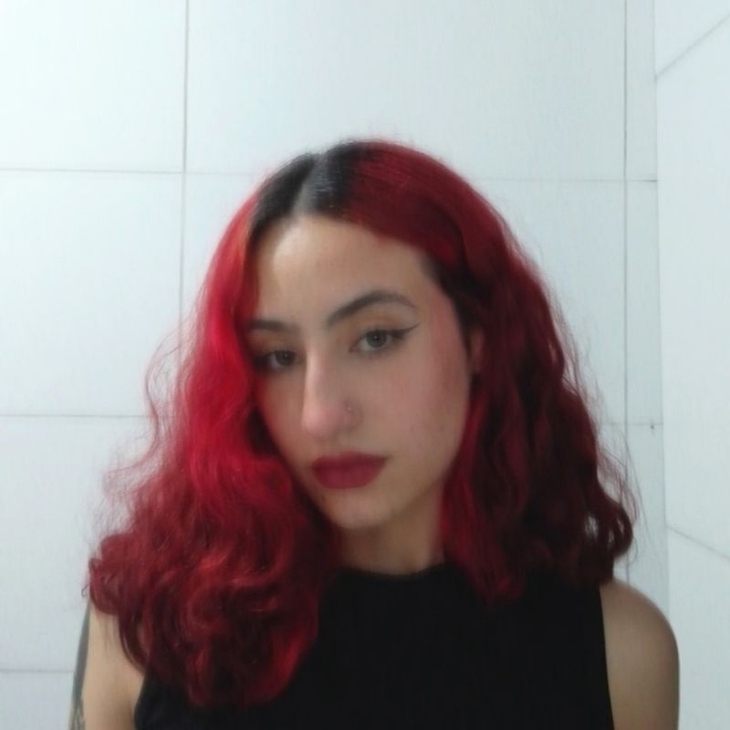 Vitória Domingos picture