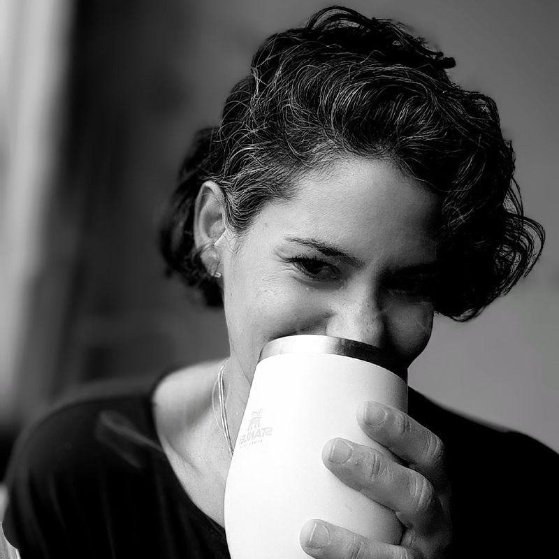 Karina Barros picture