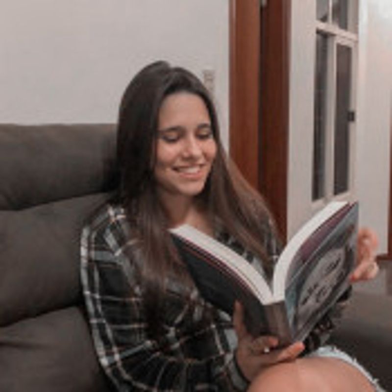 Letícia Percinoto picture