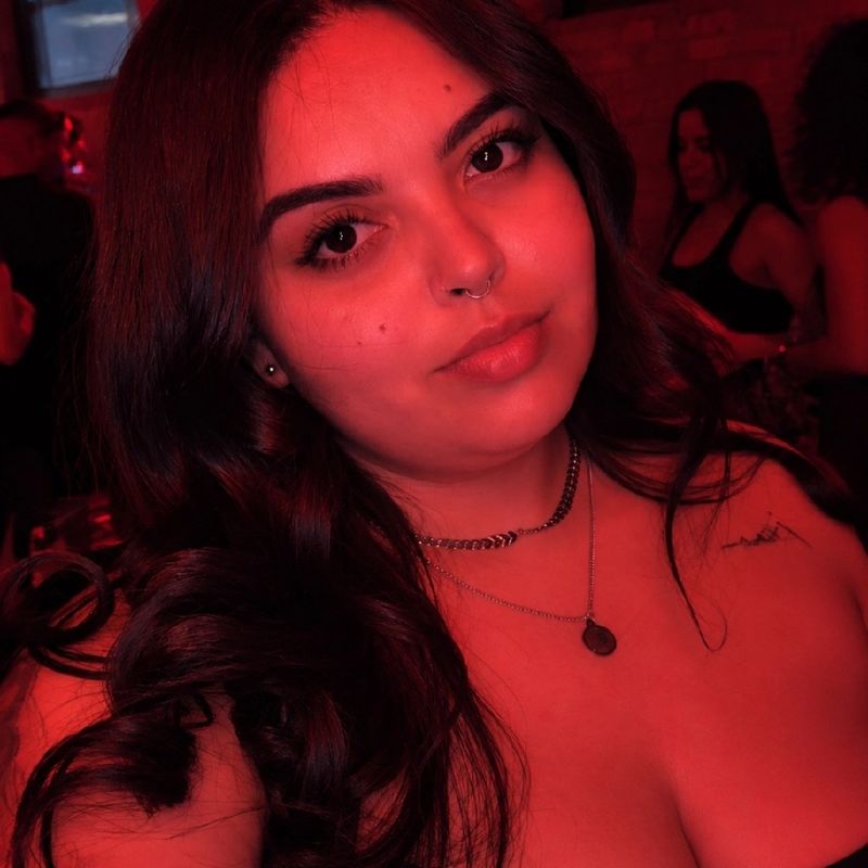 Brenda RRodrigues  picture