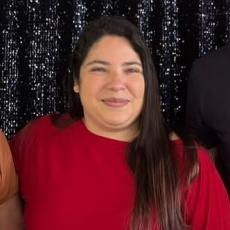 Stephanie Almeida picture
