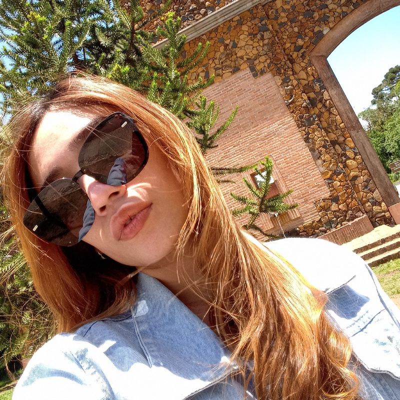 Sarah Lamego picture
