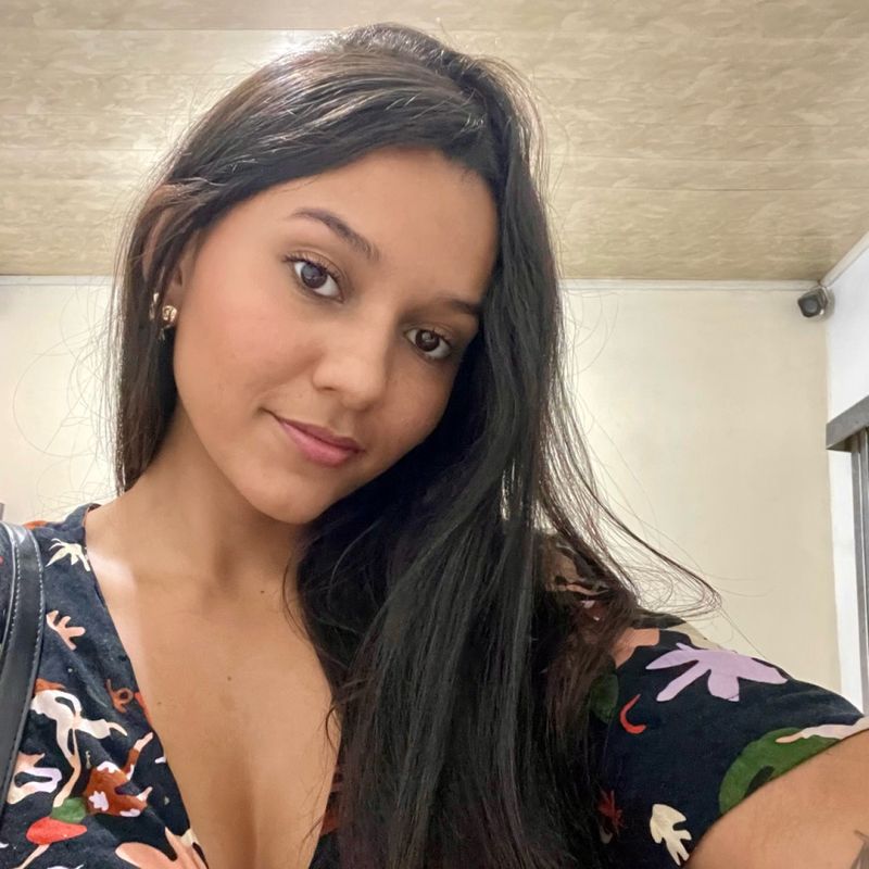 Karoline Beatriz picture