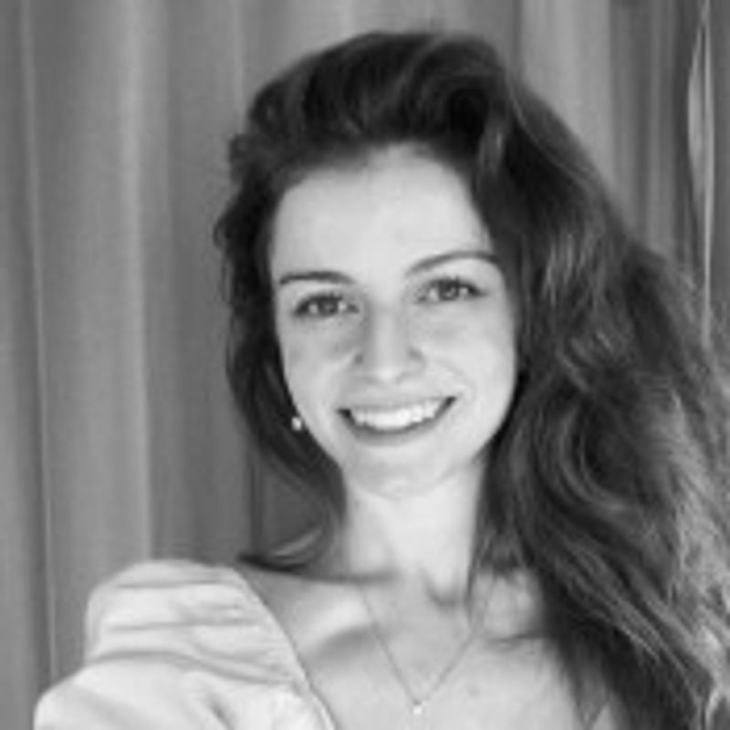Ester Hostert picture
