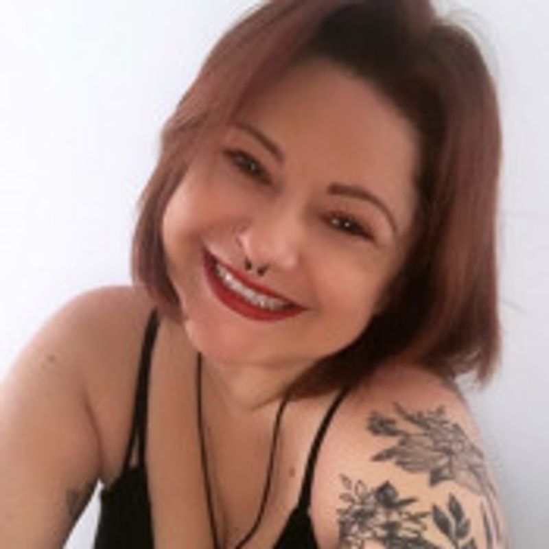 Renata Gomes picture