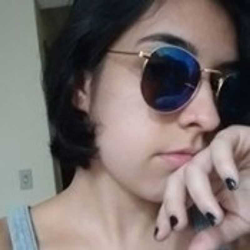 Evie Santos picture