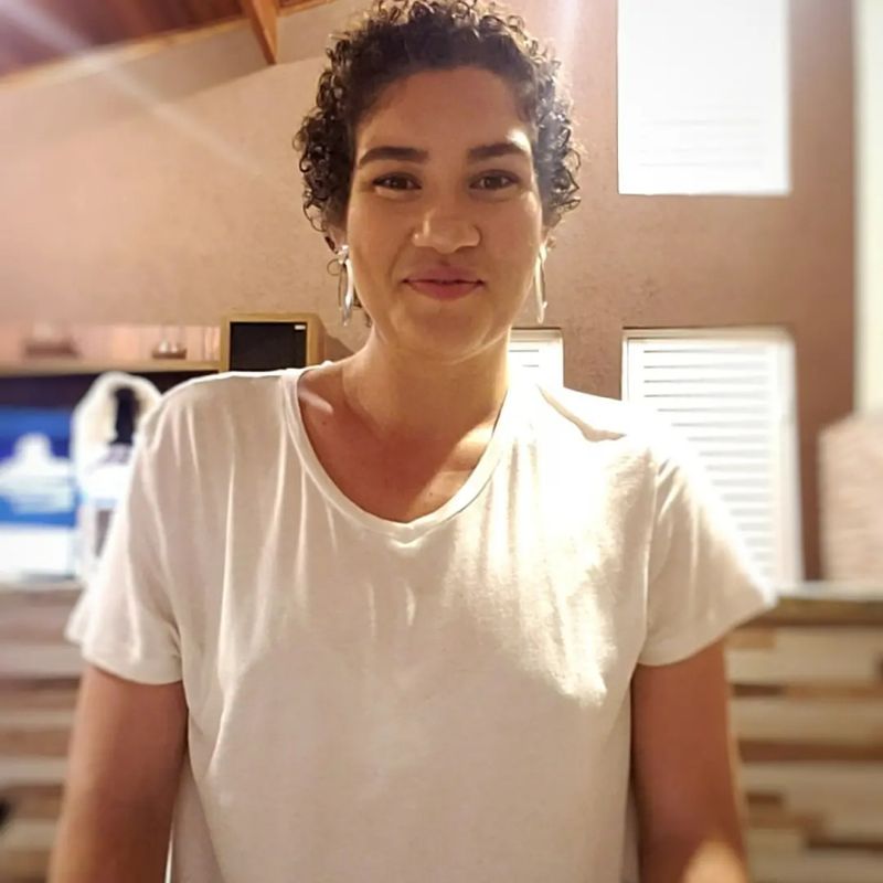 Paola Camile picture