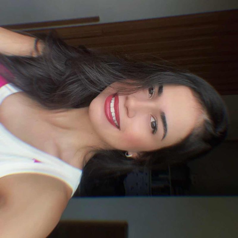 Lari picture