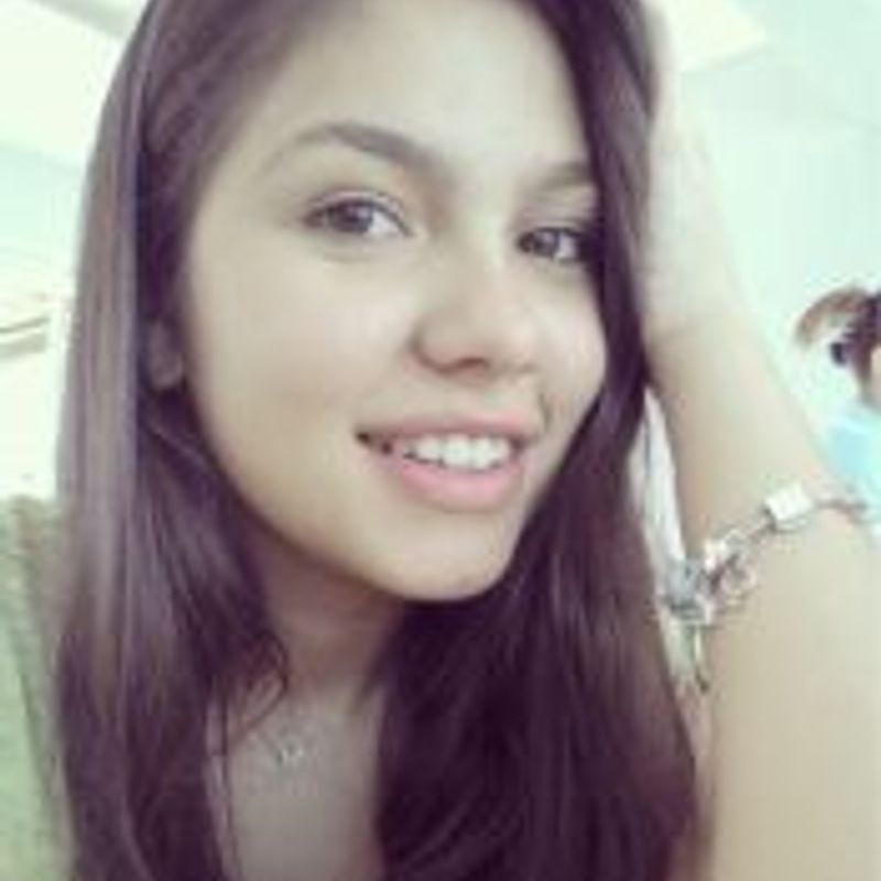 Juliana Santos picture