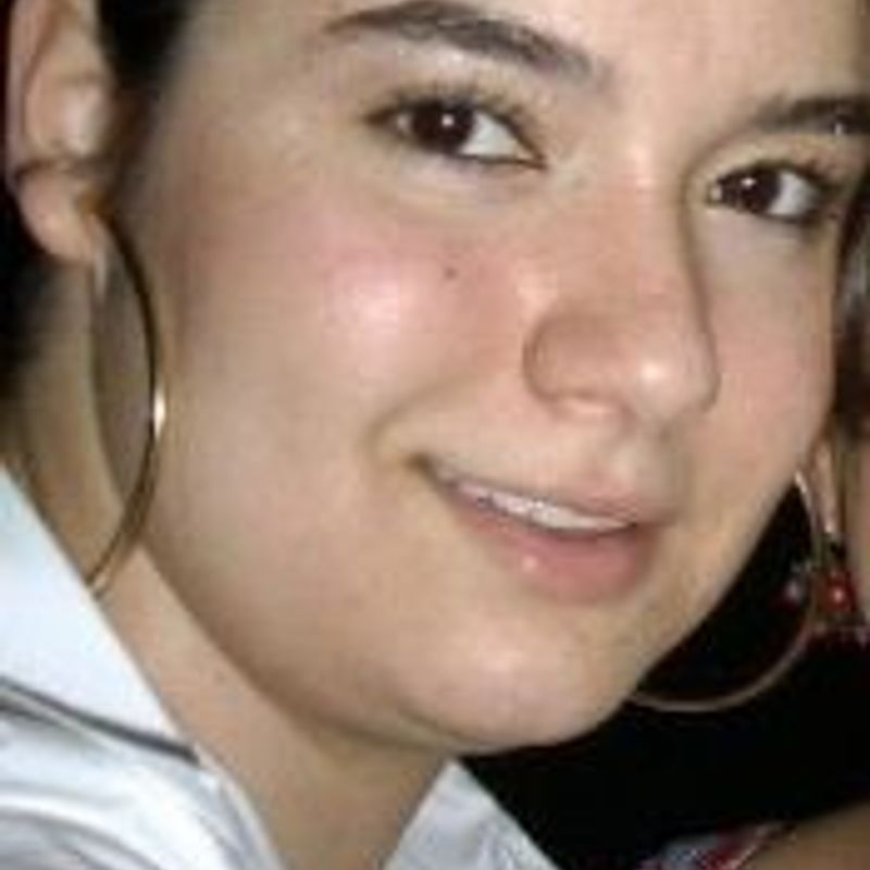 Débora Camargo picture