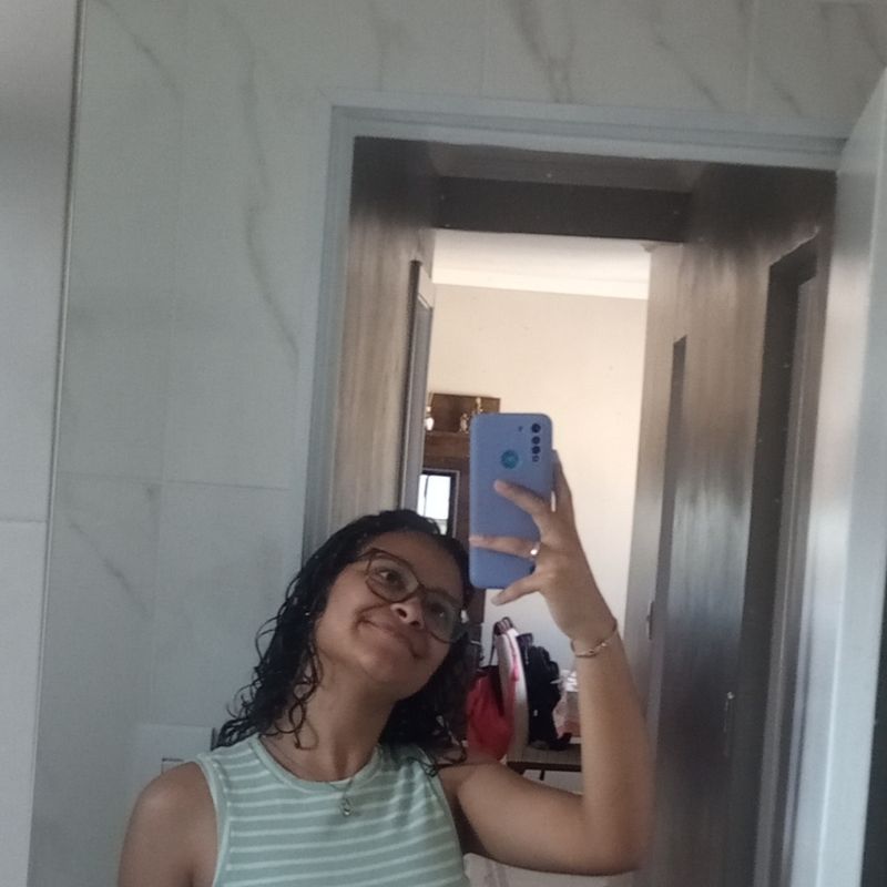 Fernanda Berto picture