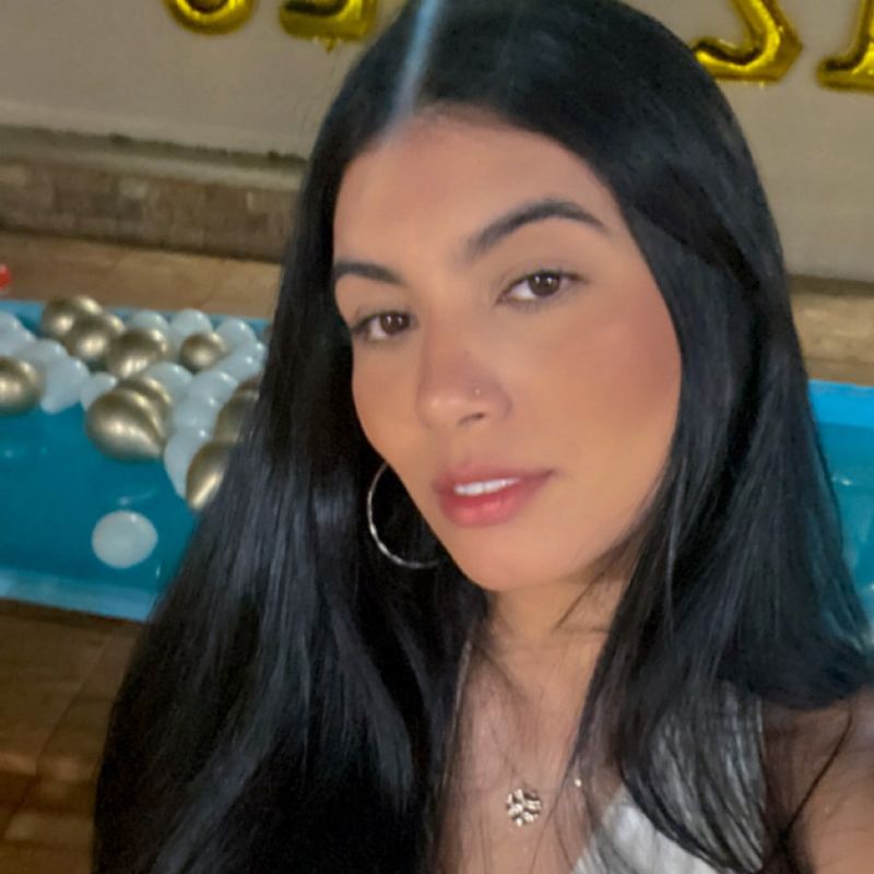 Ana Beatriz picture