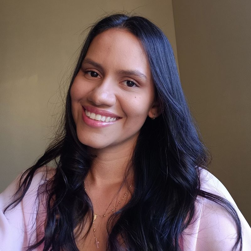 Amanda Miranda picture