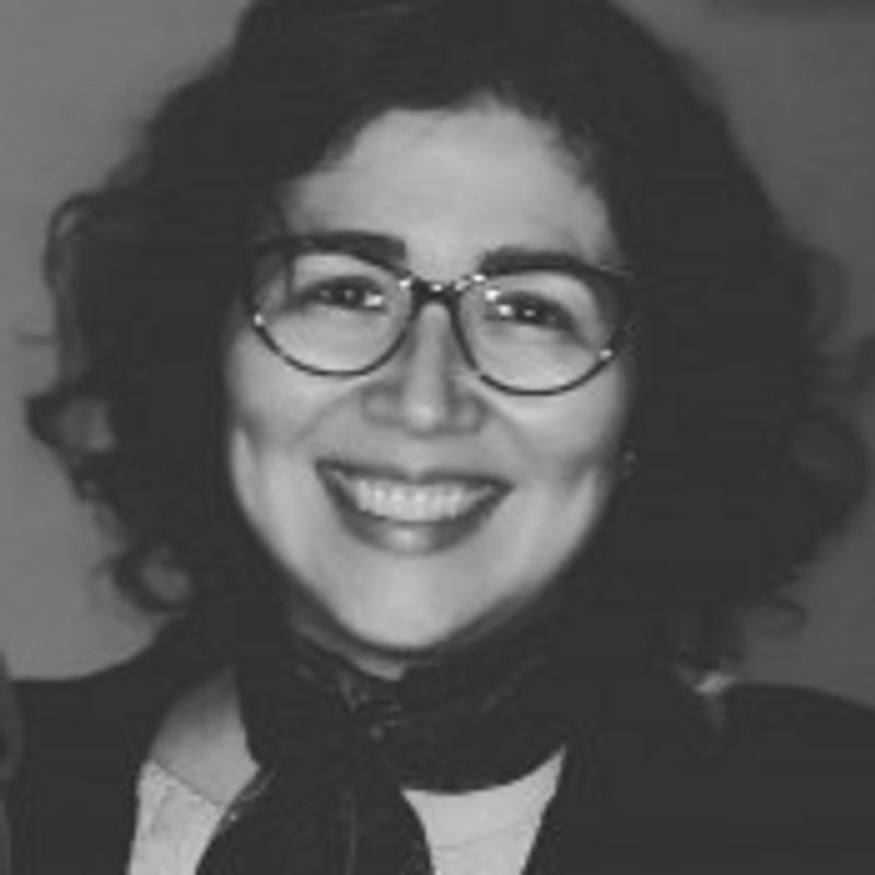 Luciana Teixeira picture