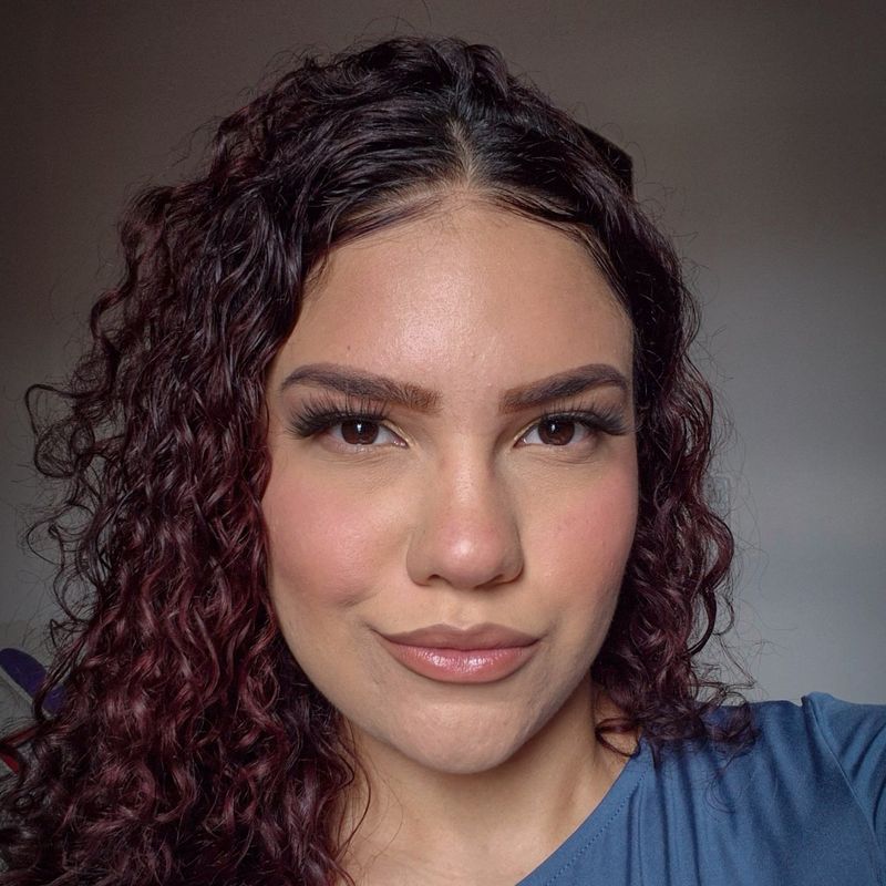 Débora da Silva picture