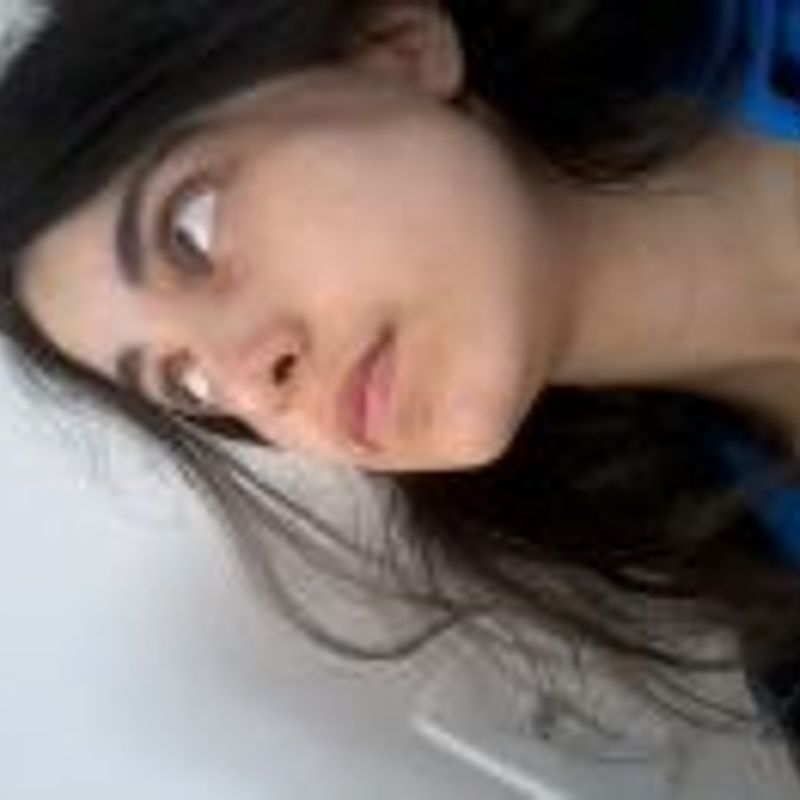 Juliana Soares picture