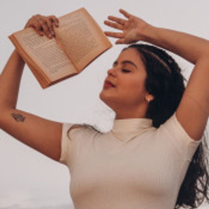 Nayana Batista picture