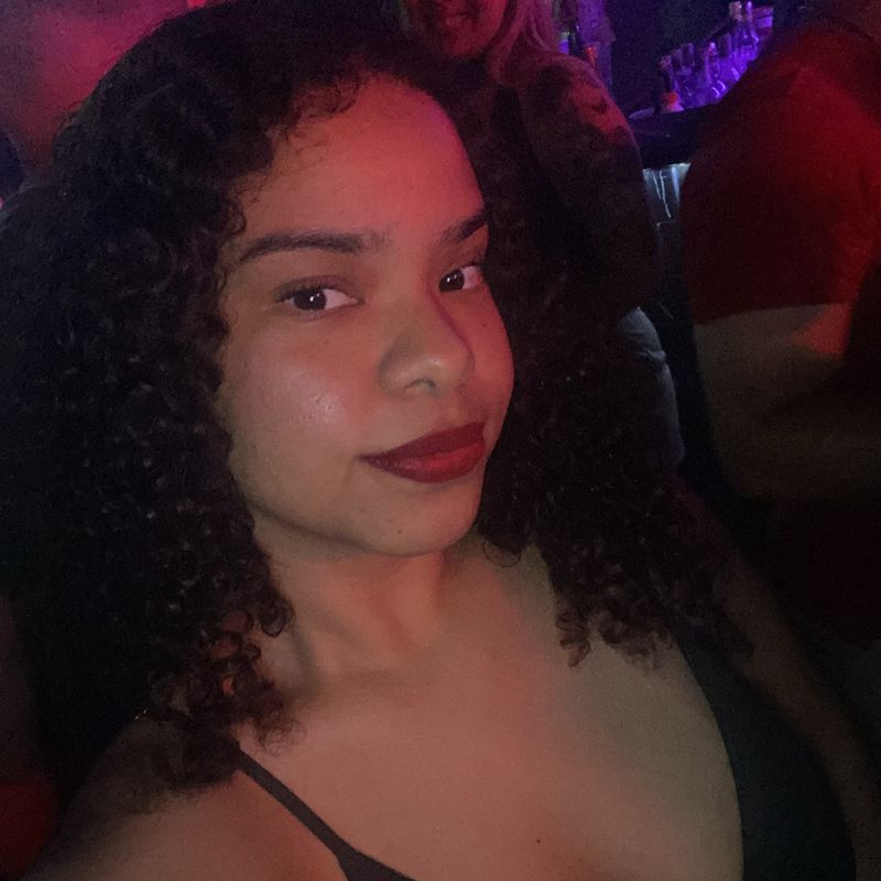 mikaelle farias picture
