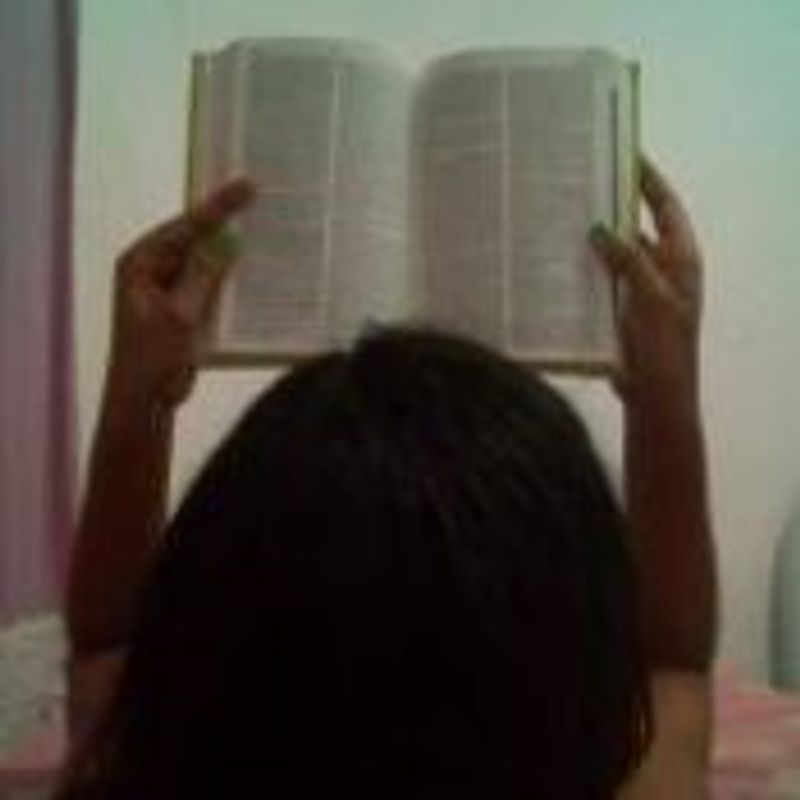 Carol Oliveira picture