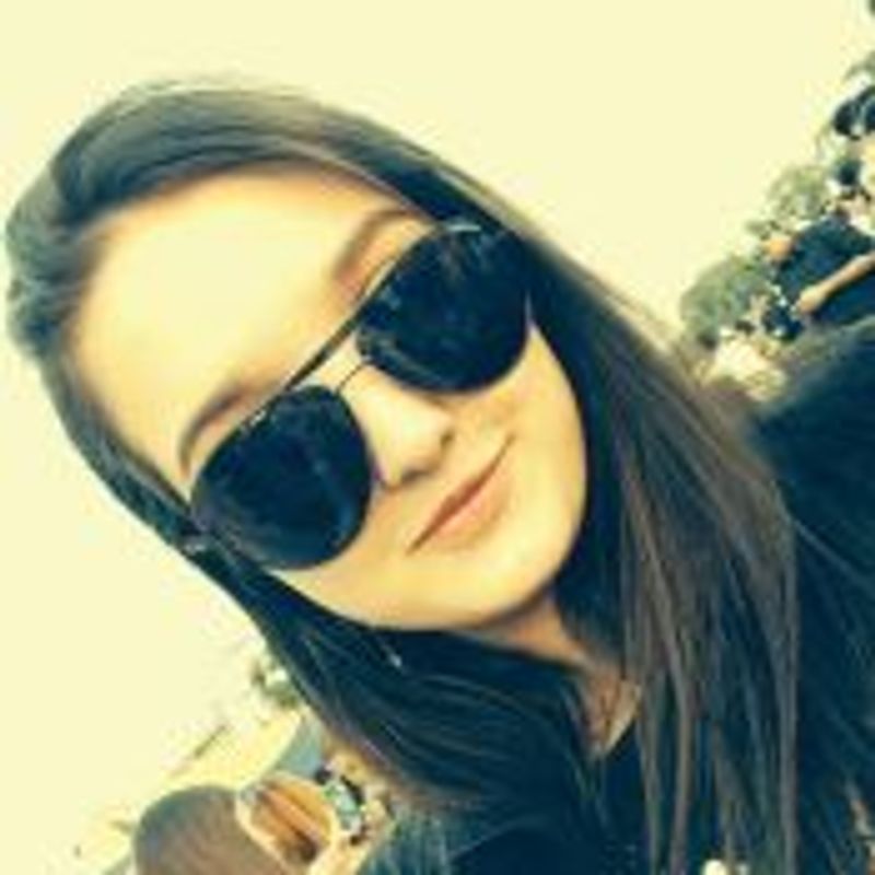 Desireé de Oliveira picture