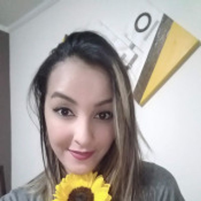 Erika Almeida picture