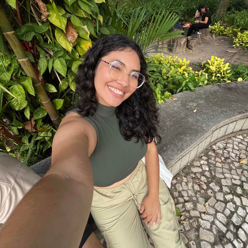 Laena Pinheiro picture