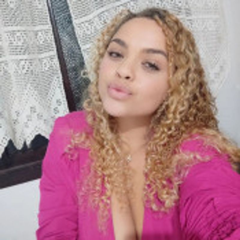 Micaela G Cavalcanti picture