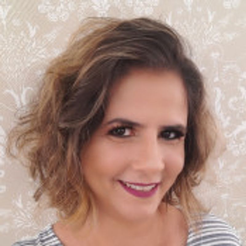 Liana Costa picture