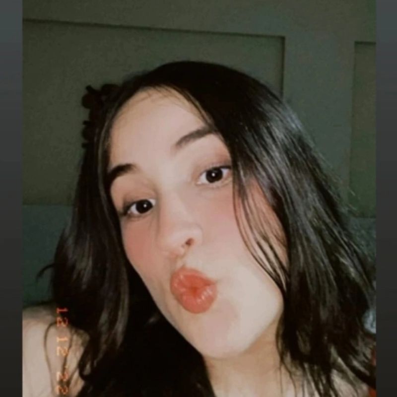 Emmily Medeiros picture