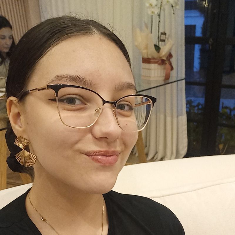 Júlia Dias picture