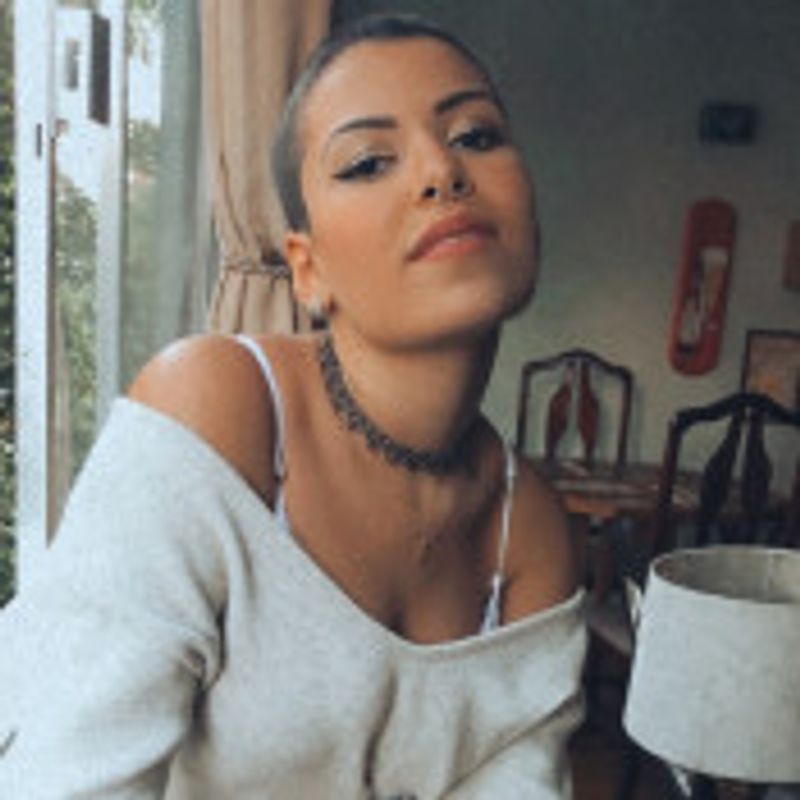 Thaís Guimarães Santiago picture