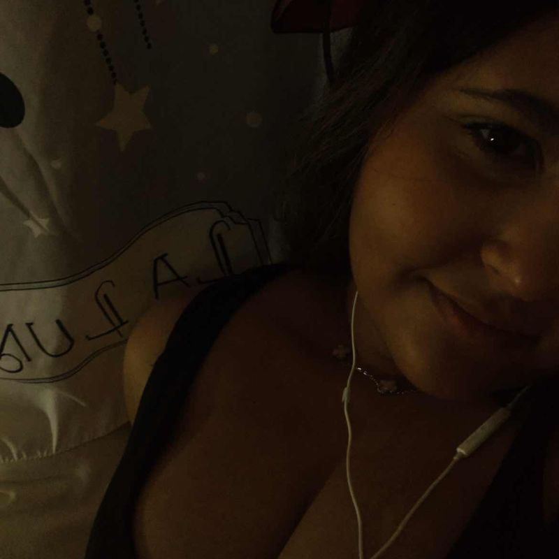 Alice Medeiros🎧🩰 picture