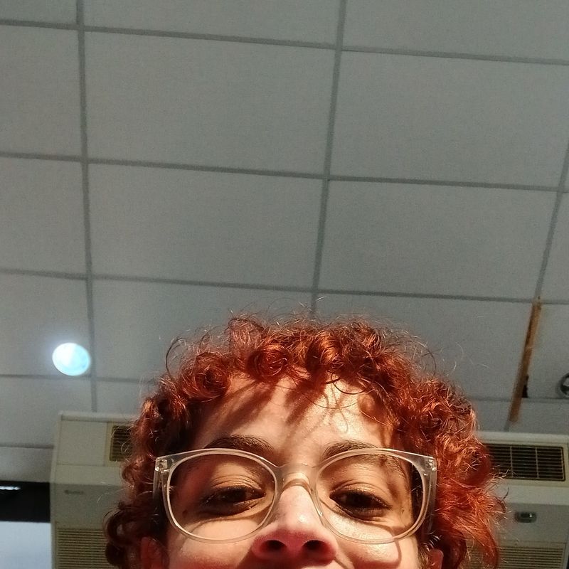Júlia Oliveira picture
