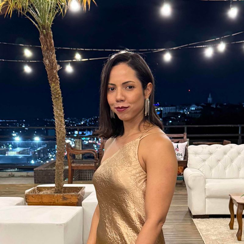 Julia Abreu picture