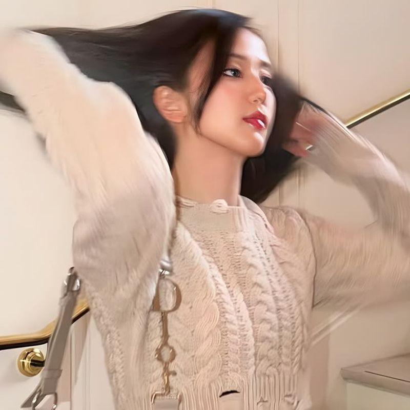 Jisoo Kim picture