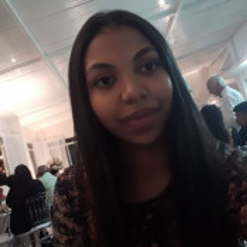 Luiza Martins picture