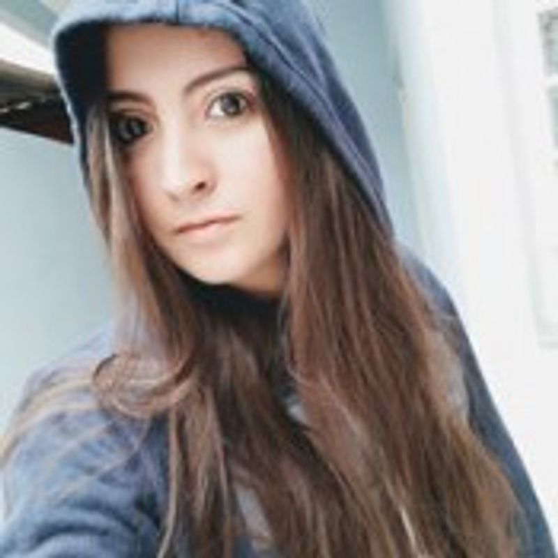 Isabella Laurindo picture