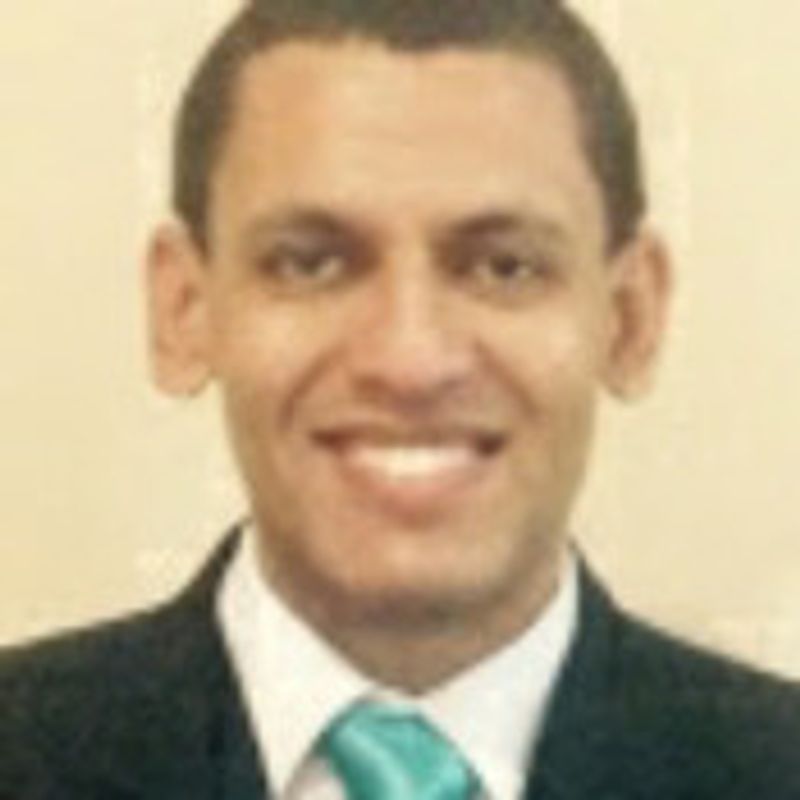 LAEL DENIS picture