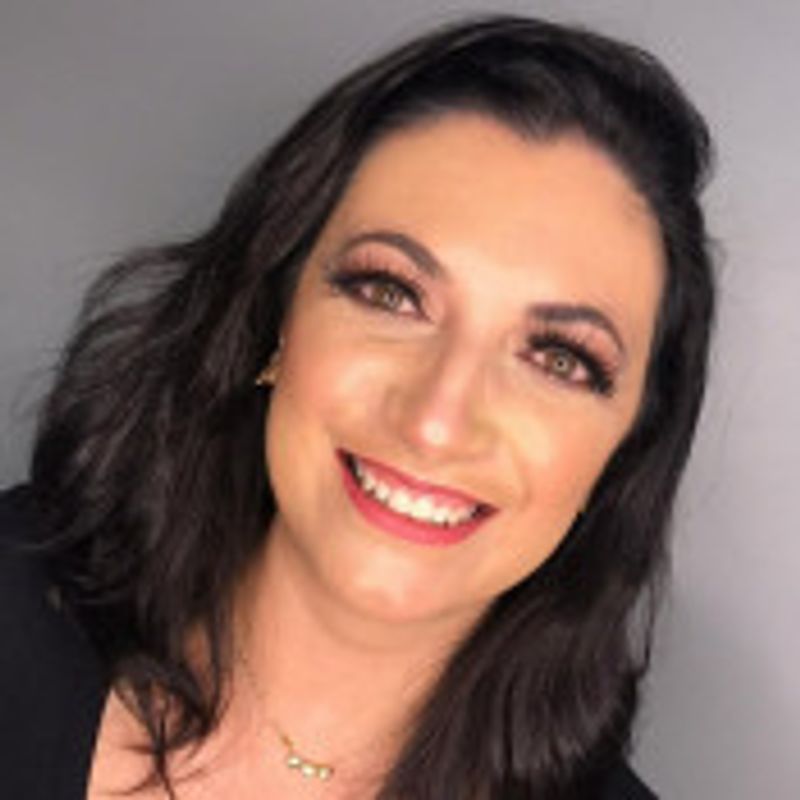 Débora Castro Alves de Oliveira picture
