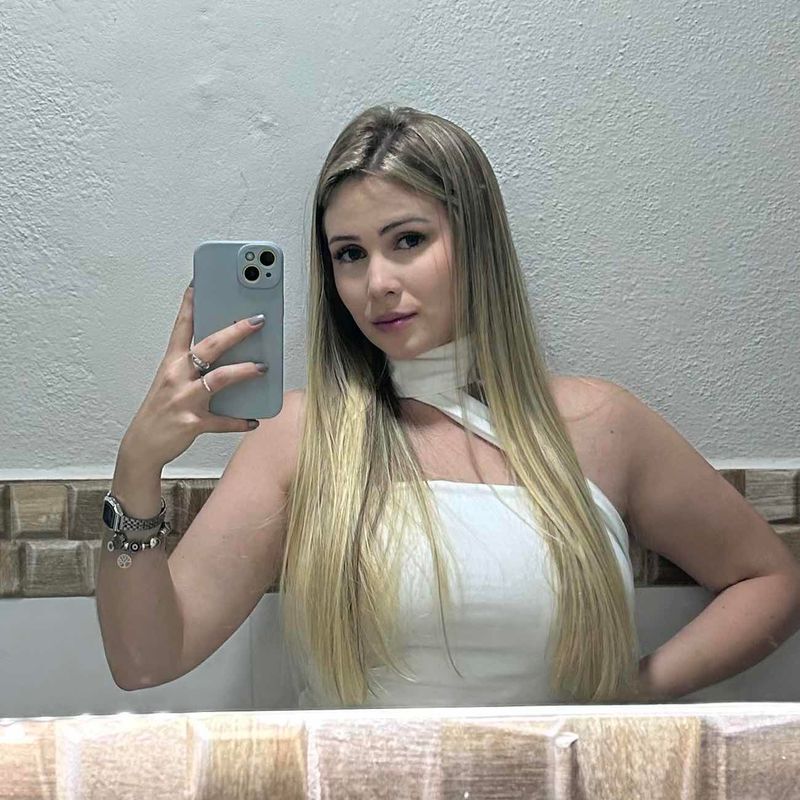Lavinia Muniz picture