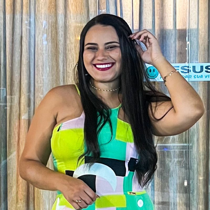 Laura Beatriz picture