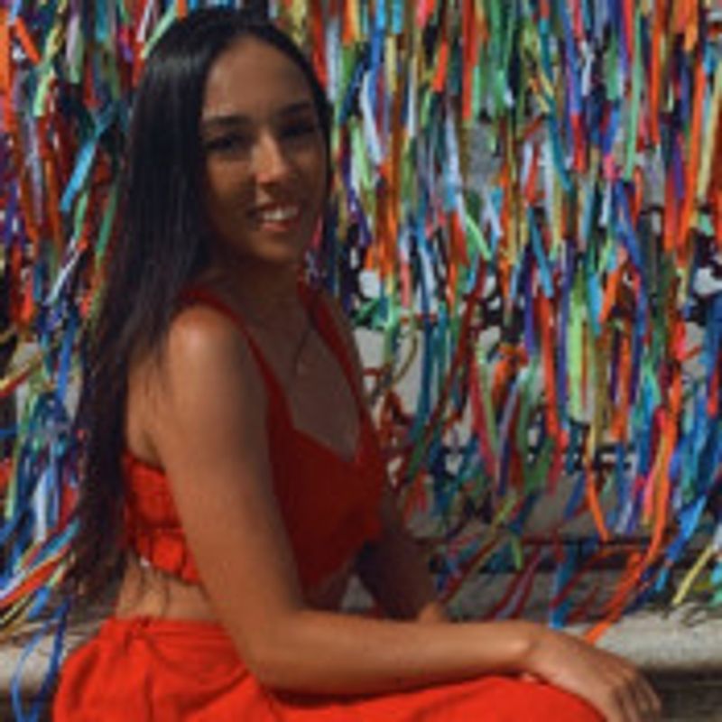 Thais Nunes picture