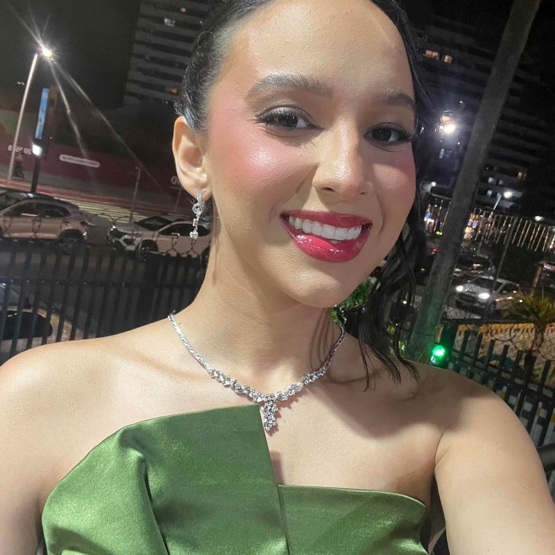 Ana Beatriz Camandaroba  picture