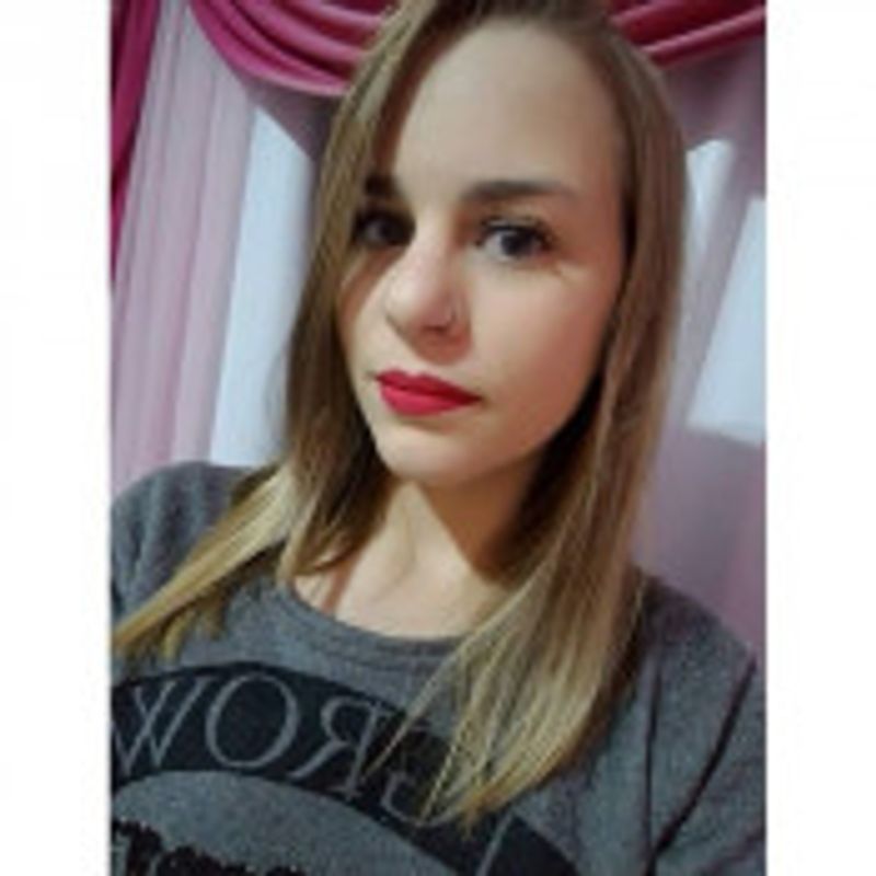 Luize Menegassio Casal picture