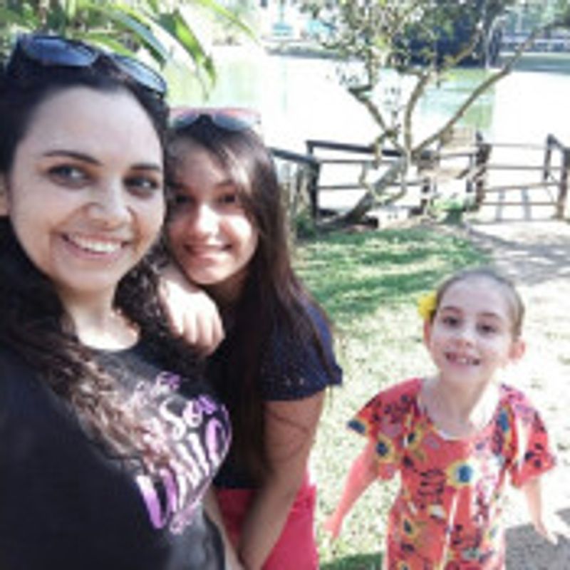 Nicole Silveira picture